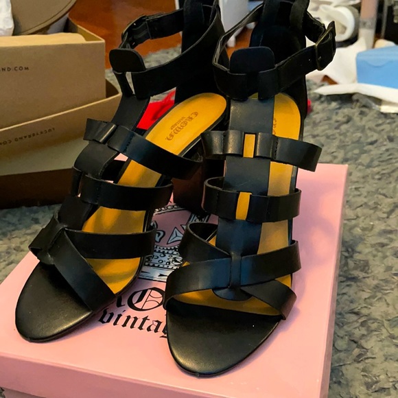 Crown Vintage Shoes - DONATED TO CHARITY.            CROWN VINTAGE 100% genuine leather gladiators